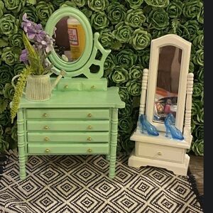 Mint Green Doll Vanity Table with Mirror